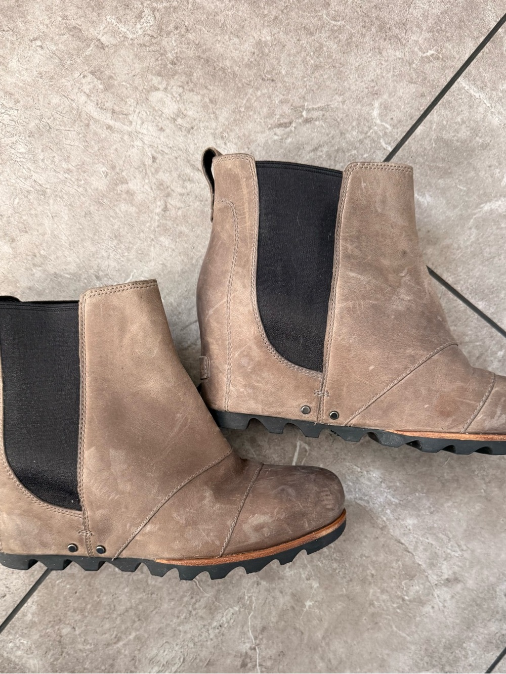 Sorel Taupe Chelsea Ankle Boots with Black Elastic Panels
